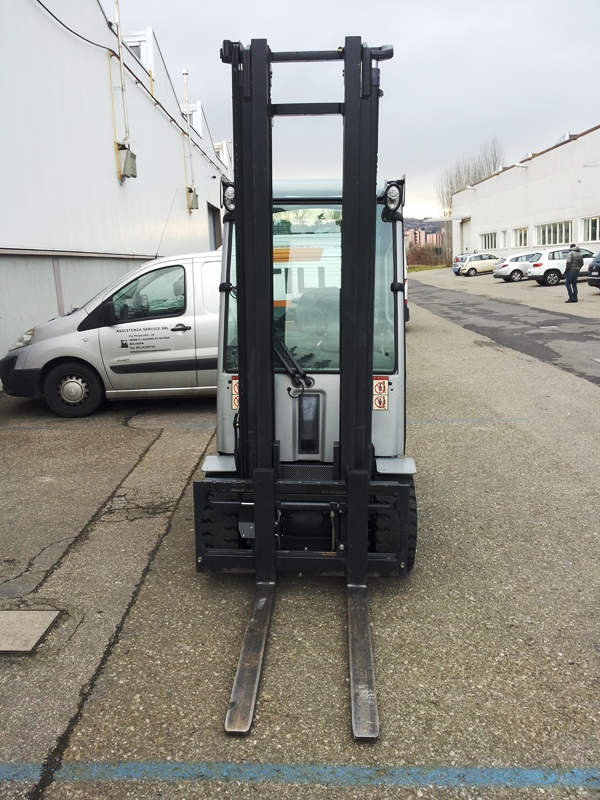 Usato – CARRELLO ELEVATORE DIESEL RX70-30