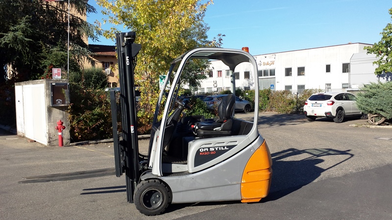 Usato – CARRELLO ELEVATORE FRONTALE ELETTRICO OM-STILL RX20-20